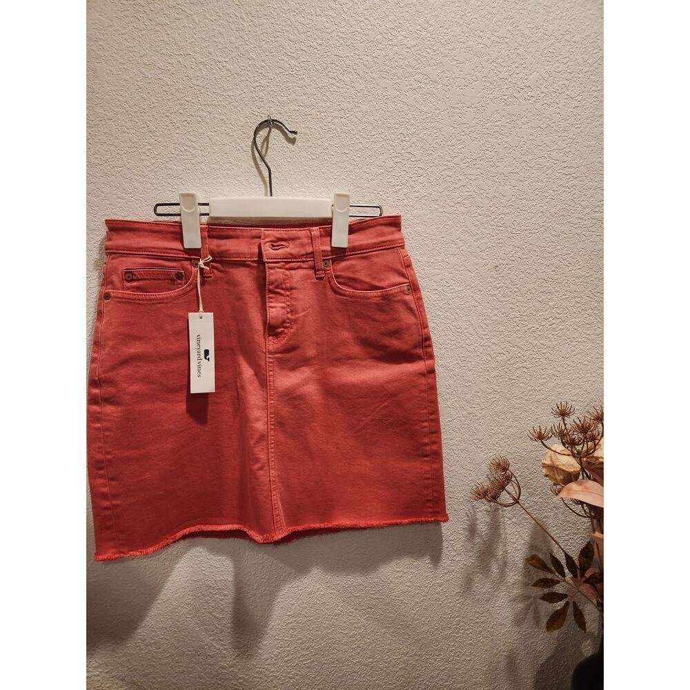 NWT new Vineyard vines Denim Pink‎ stretch Mini skirts size 6 destressed bottom